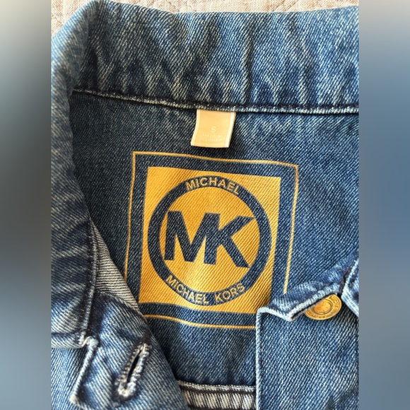 Micheal Micheal Kors 💯% cotton women’s jean jacket - Picture 2 of 8